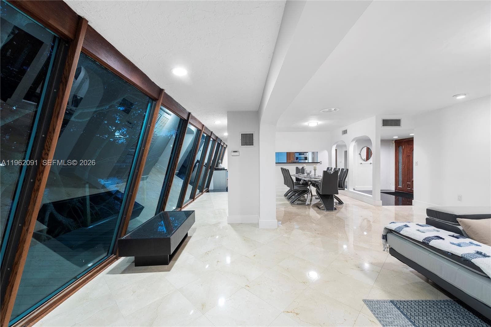 19860 NE 24th Ct, Miami FL 33180 — 16