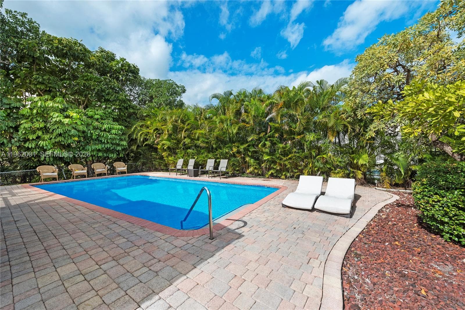 19860 NE 24th Ct, Miami FL 33180 — 10
