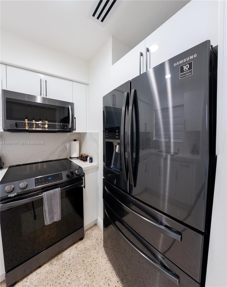 1851-1853 NW 22nd Pl, Miami FL 33125 — 11