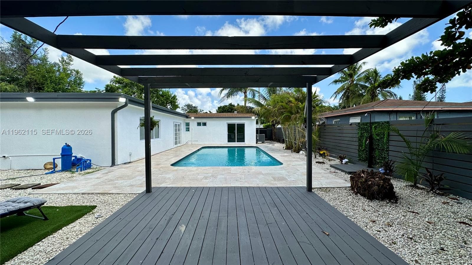 40 NW 125th St, North Miami FL 33168 — 30
