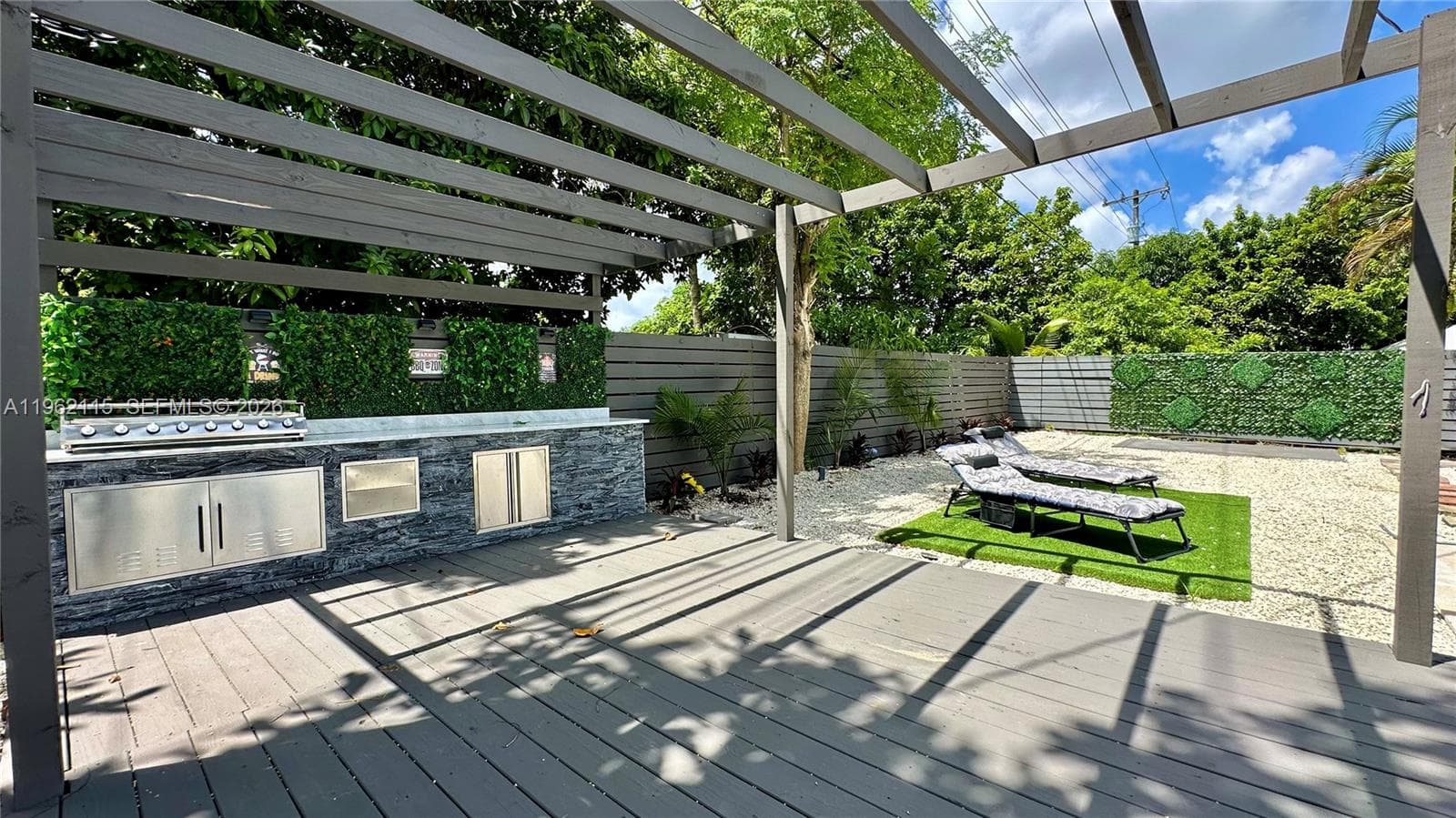 40 NW 125th St, North Miami FL 33168 — 34