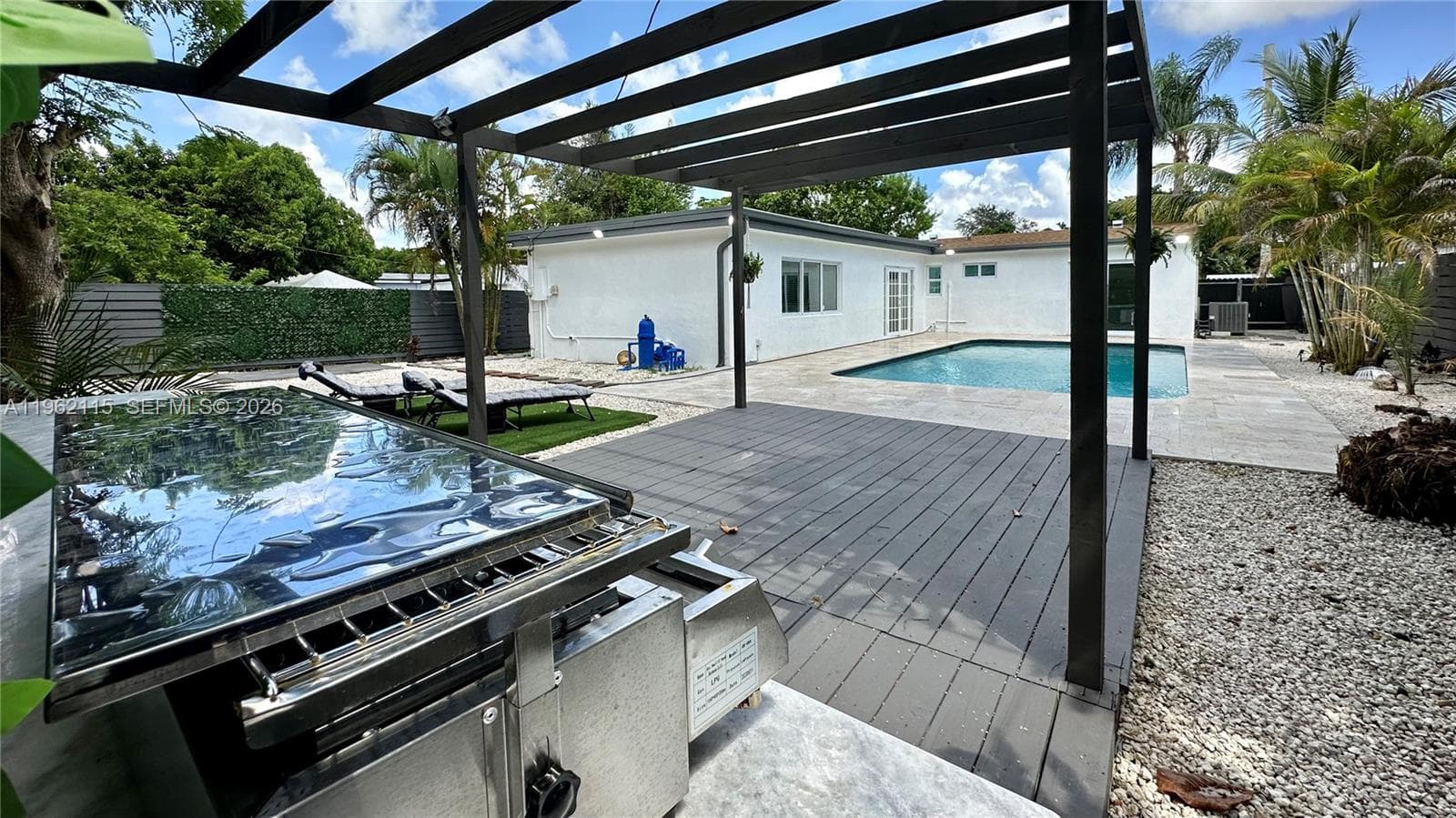 40 NW 125th St, North Miami FL 33168 — 37