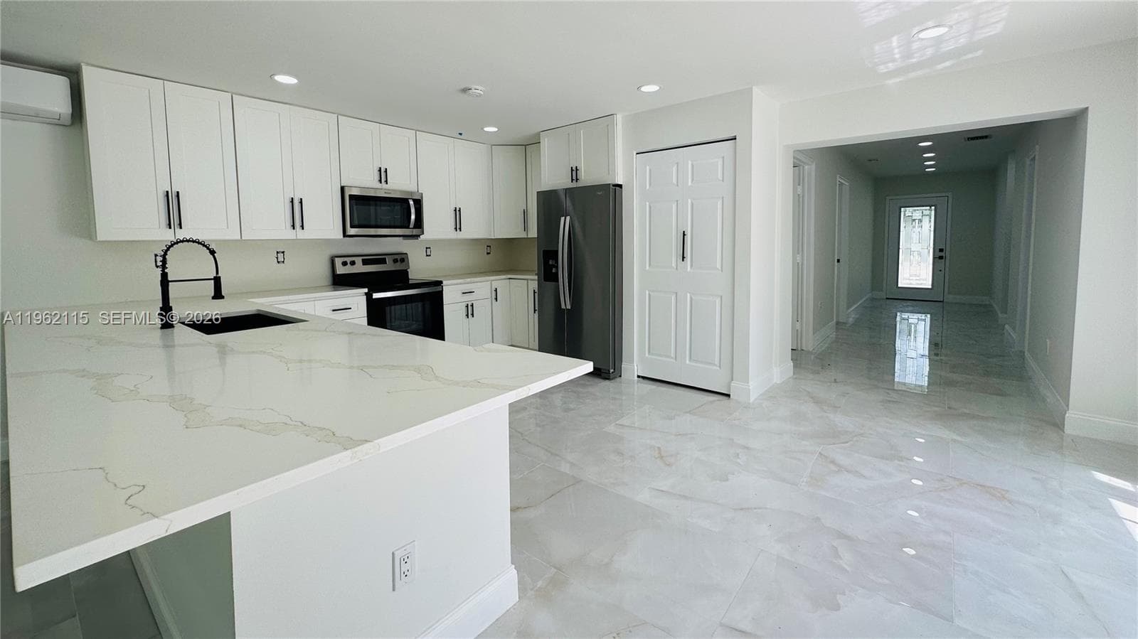 40 NW 125th St, North Miami FL 33168 — 21