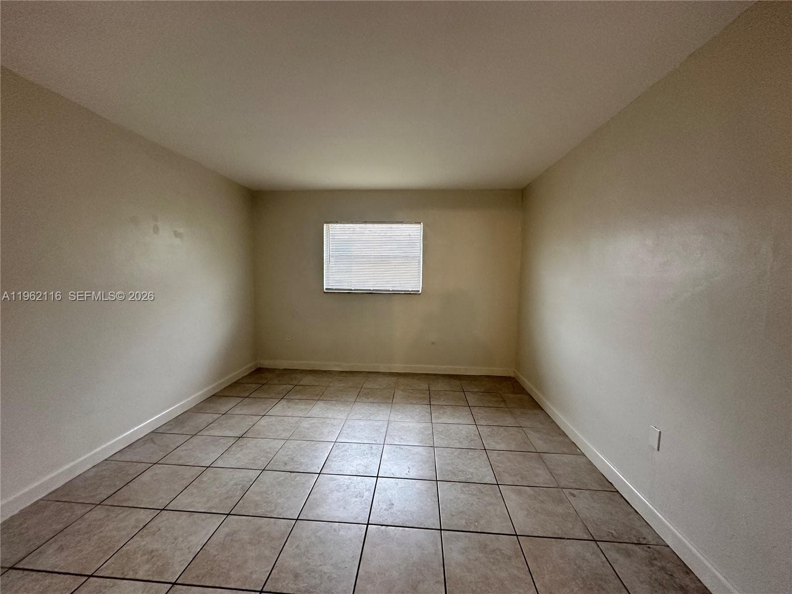 1008 NW 45th Ave # 9, Miami FL 33126 — 16