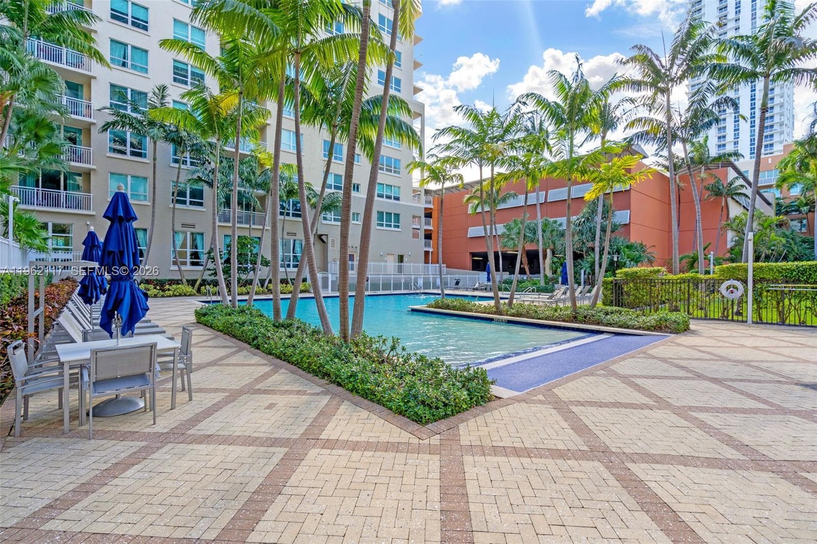 2000 N Bayshore Dr # 909, Miami FL 33137 — 27