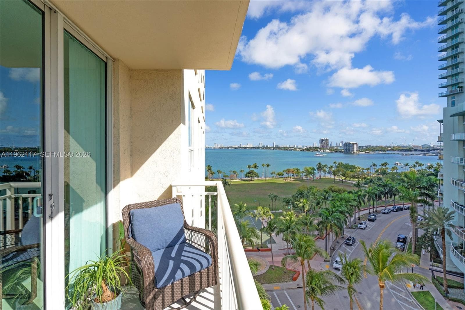 2000 N Bayshore Dr # 909, Miami FL 33137 — 1