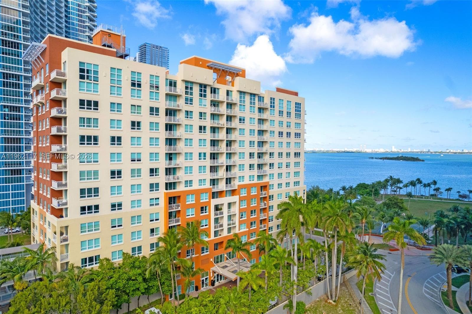 2000 N Bayshore Dr # 909, Miami FL 33137 — 15