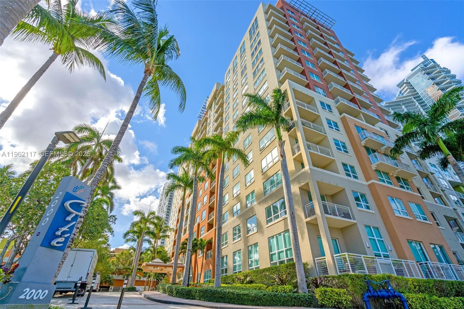 2000 N Bayshore Dr # 909, Miami FL 33137 — 39