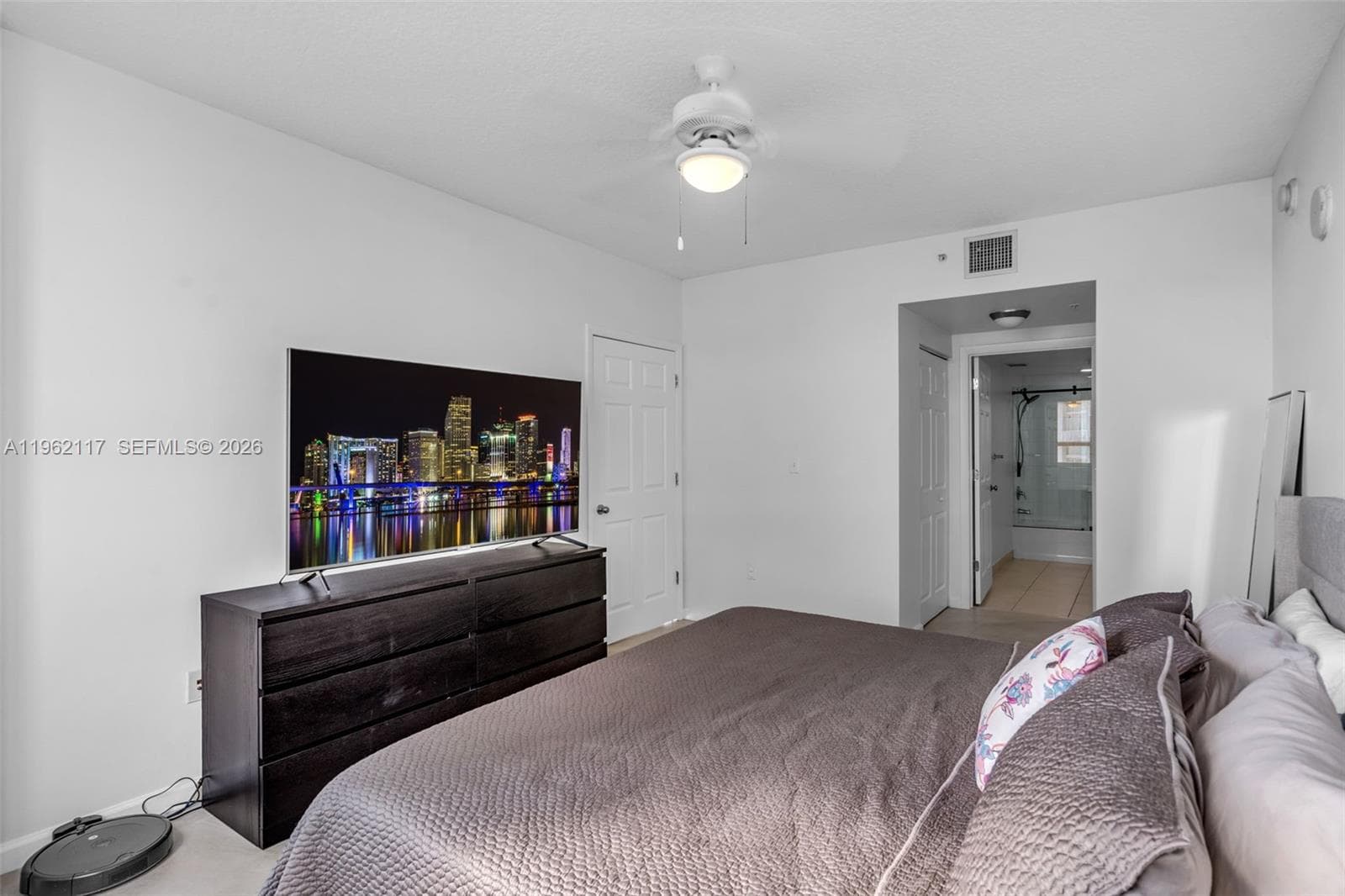 2000 N Bayshore Dr # 909, Miami FL 33137 — 21