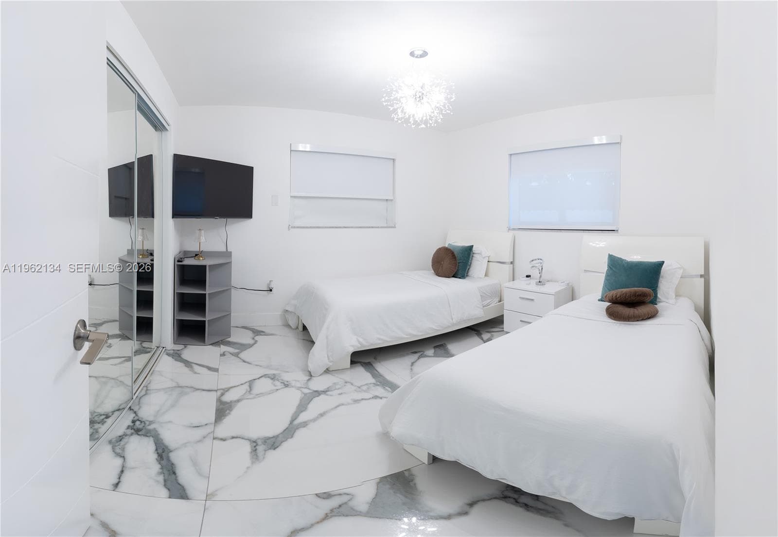 2840-2842 NW 13th St, Miami FL 33125 — 27