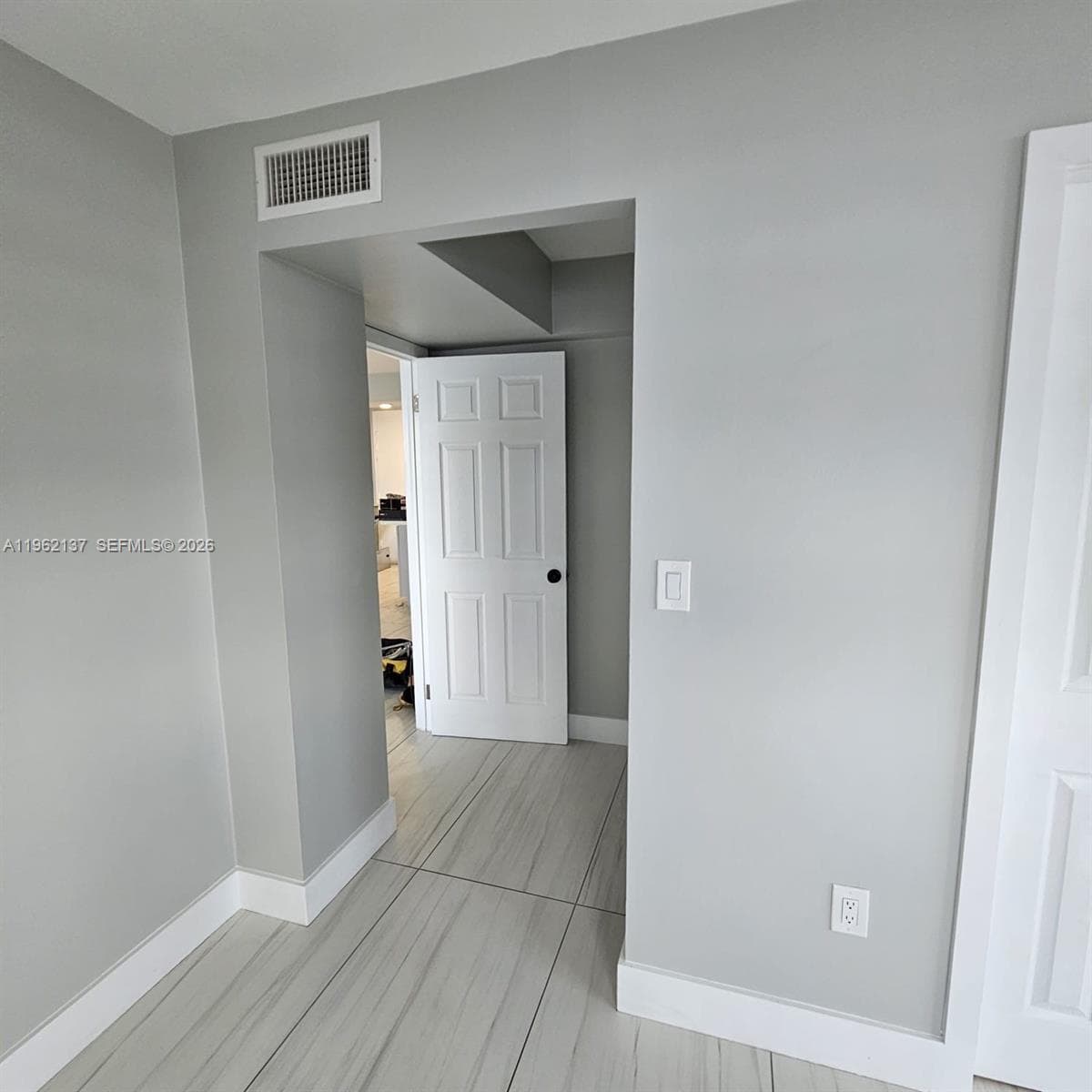 15600 NW 7th Ave # 703, Miami FL 33169 — 11