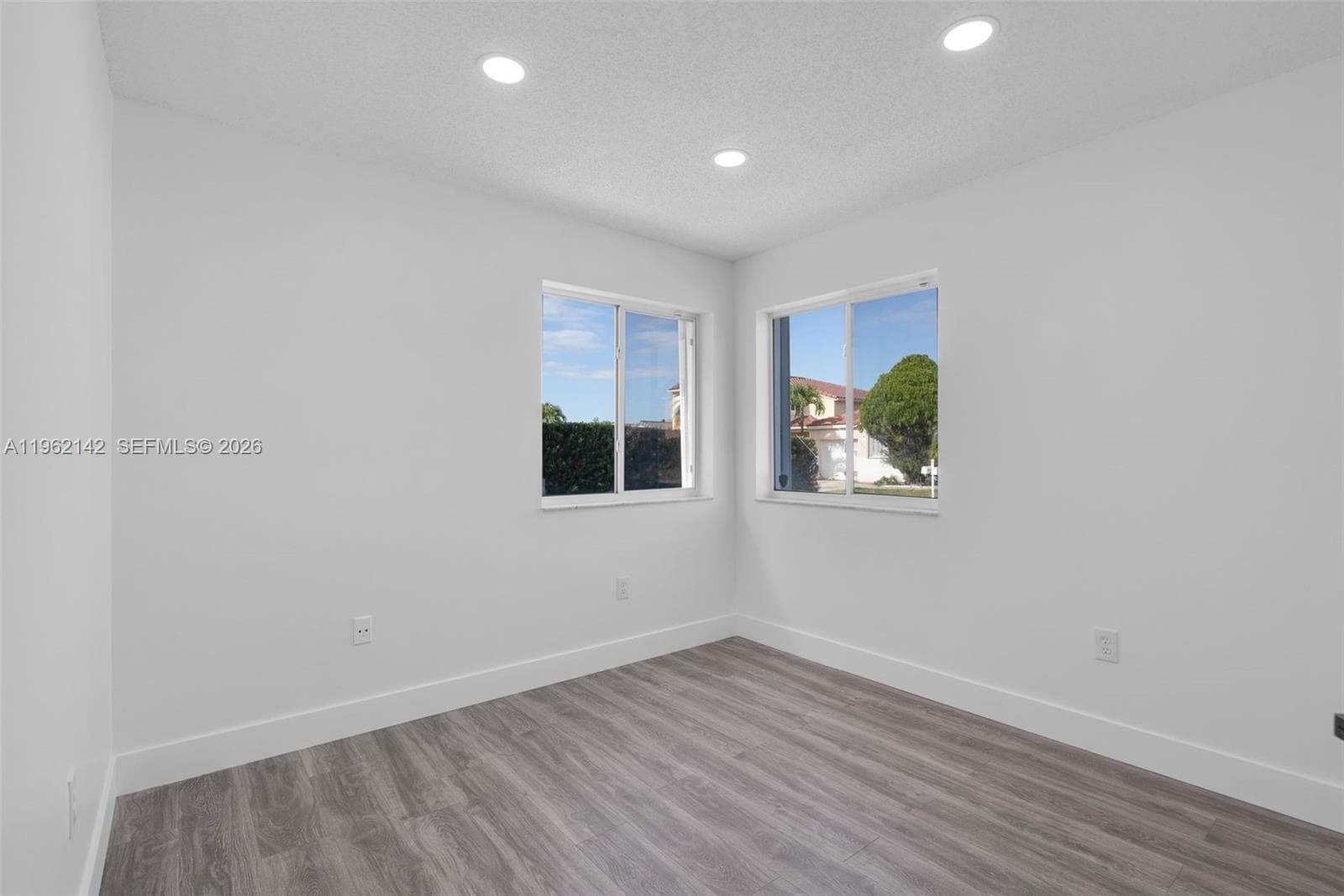 16907 SW 142nd Pl, Miami FL 33177 — 17