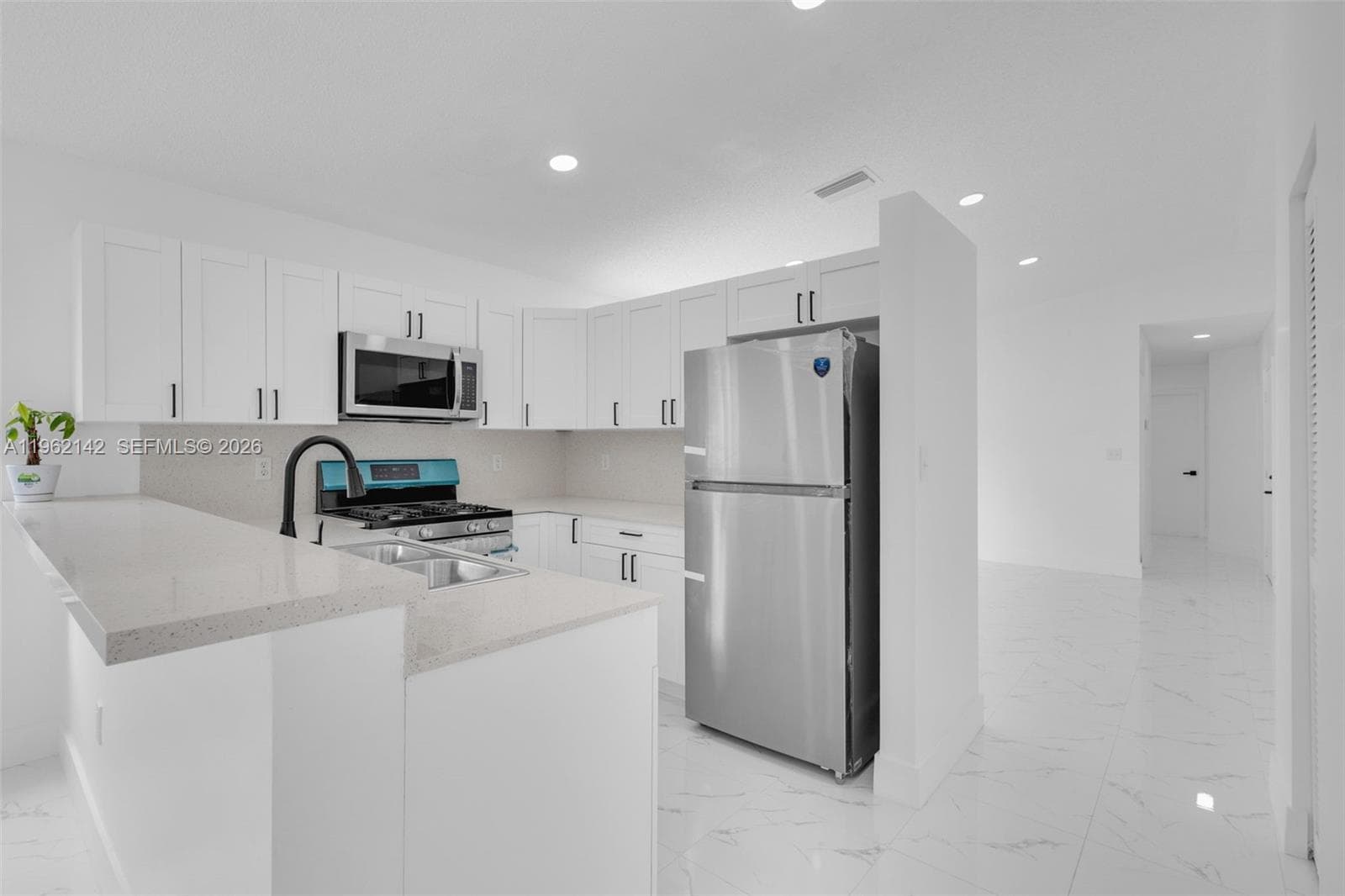 16907 SW 142nd Pl, Miami FL 33177 — 9
