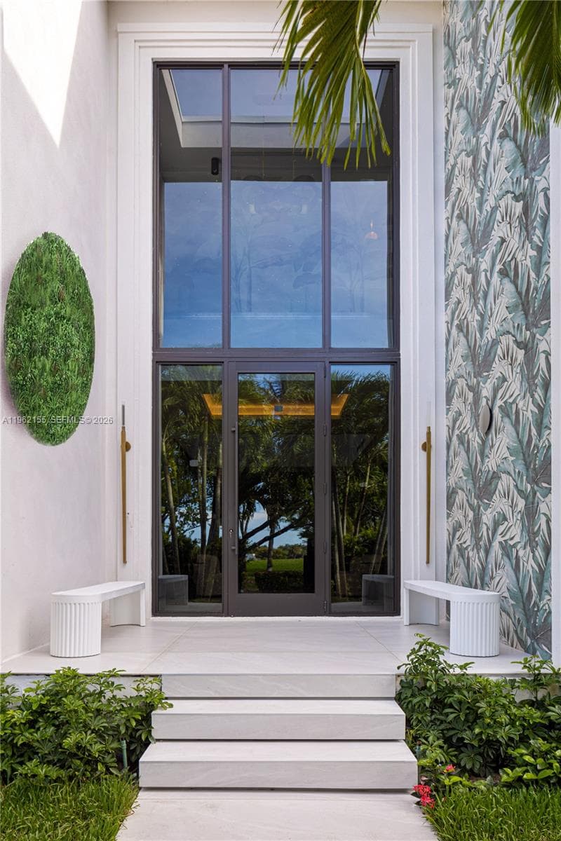 2499 N Meridian Ave, Miami Beach FL 33140 — 13
