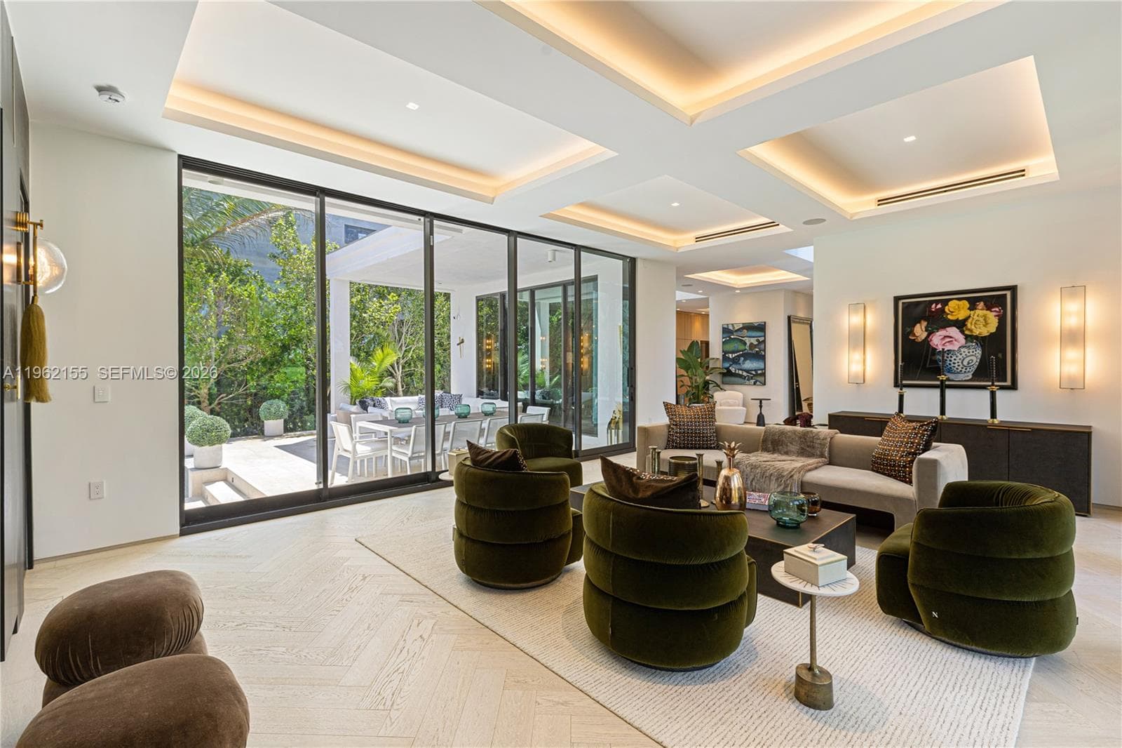 2499 N Meridian Ave, Miami Beach FL 33140 — 30