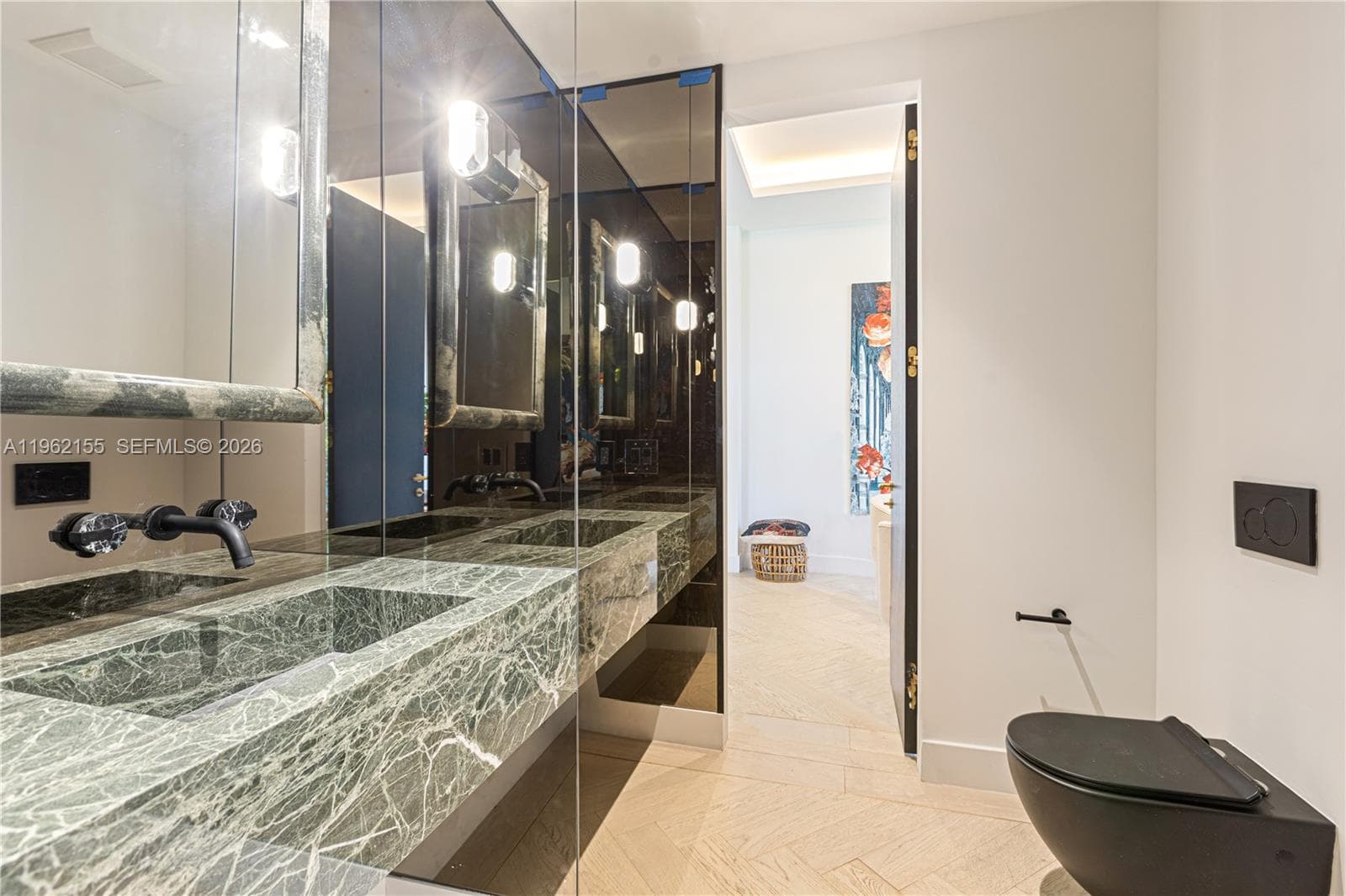 2499 N Meridian Ave, Miami Beach FL 33140 — 25