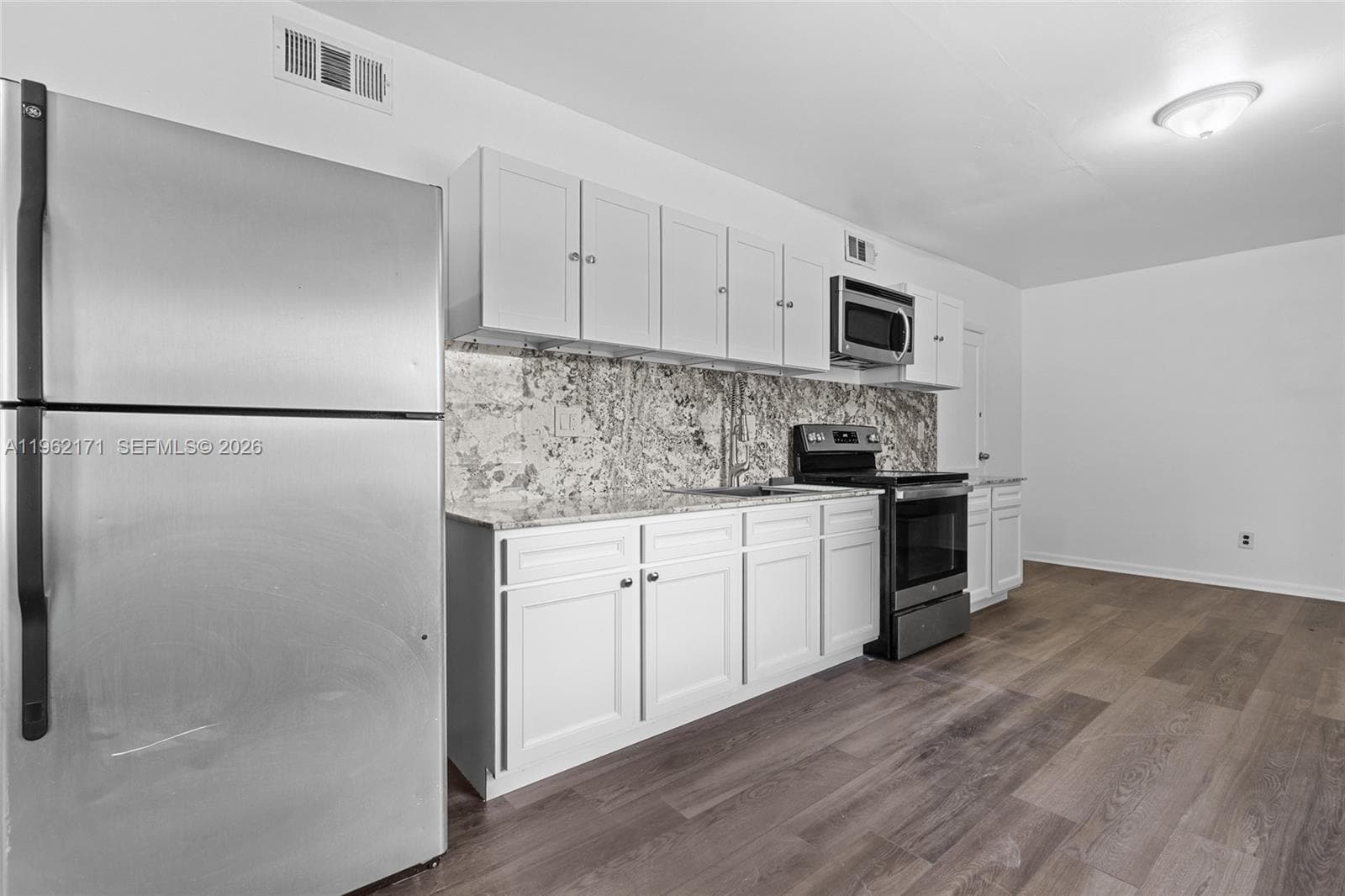 201 S Biscayne River Dr #0, Miami FL 33169 — 38
