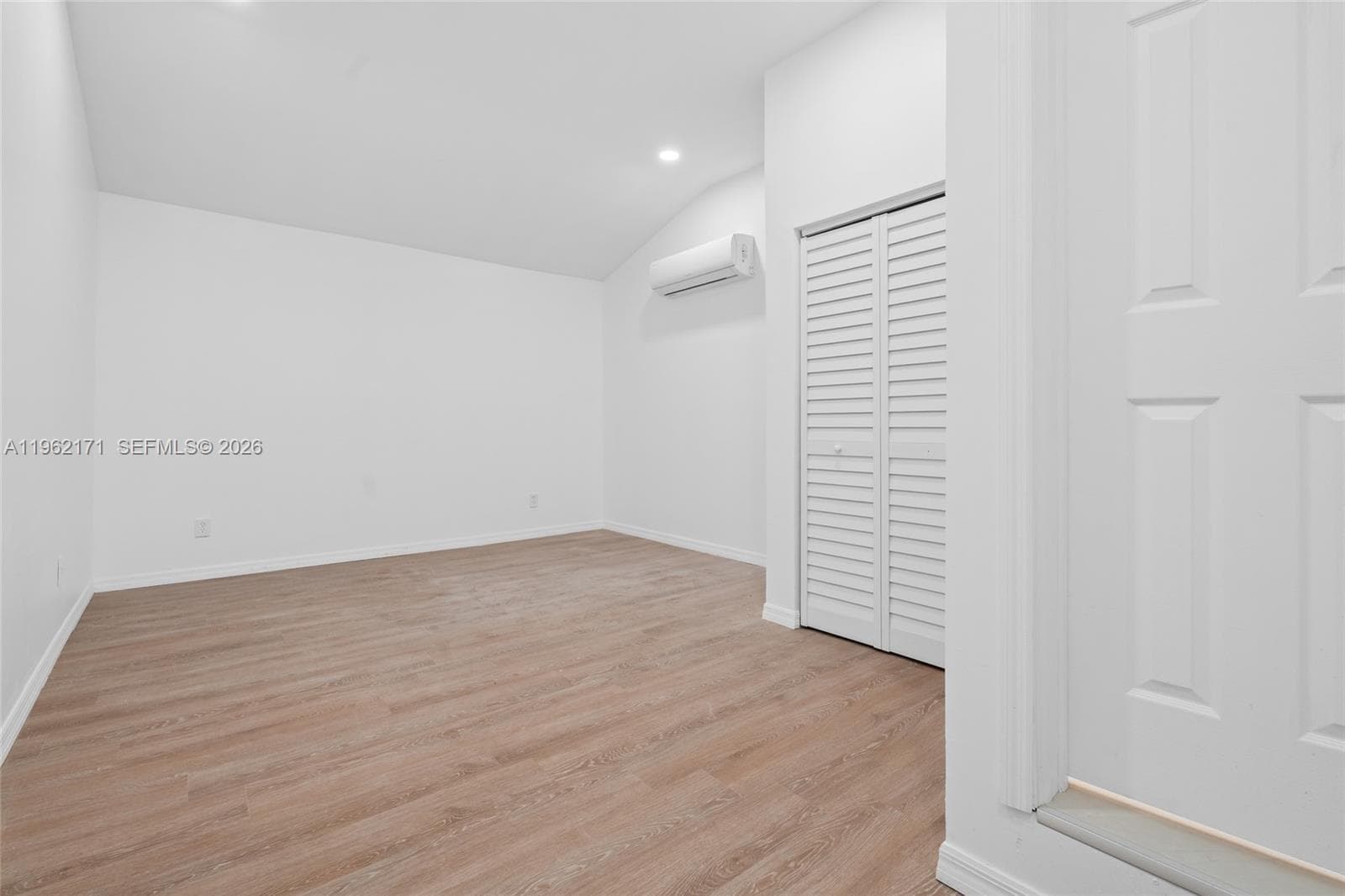 201 S Biscayne River Dr #0, Miami FL 33169 — 18