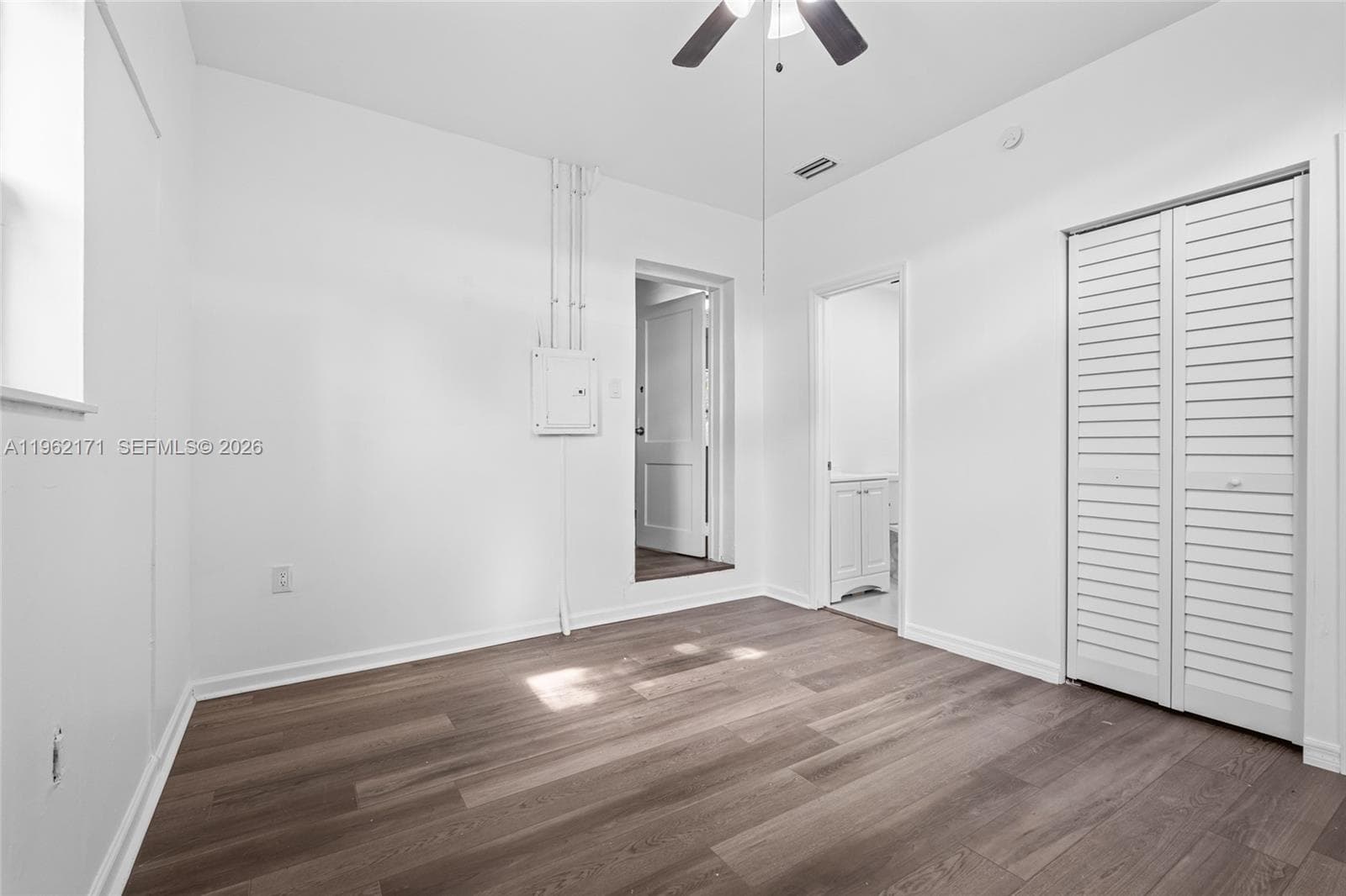 201 S Biscayne River Dr #0, Miami FL 33169 — 50