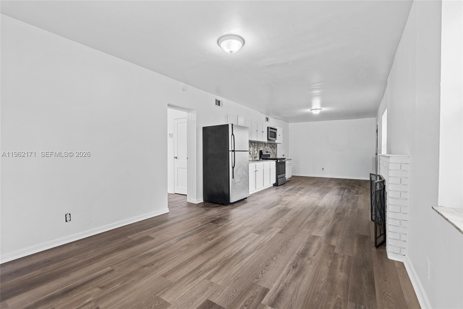 201 S Biscayne River Dr #0, Miami FL 33169 — 37