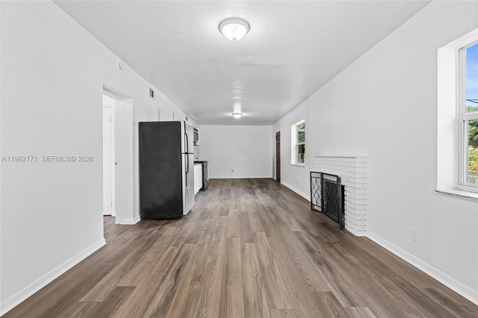 201 S Biscayne River Dr #0, Miami FL 33169 — 35