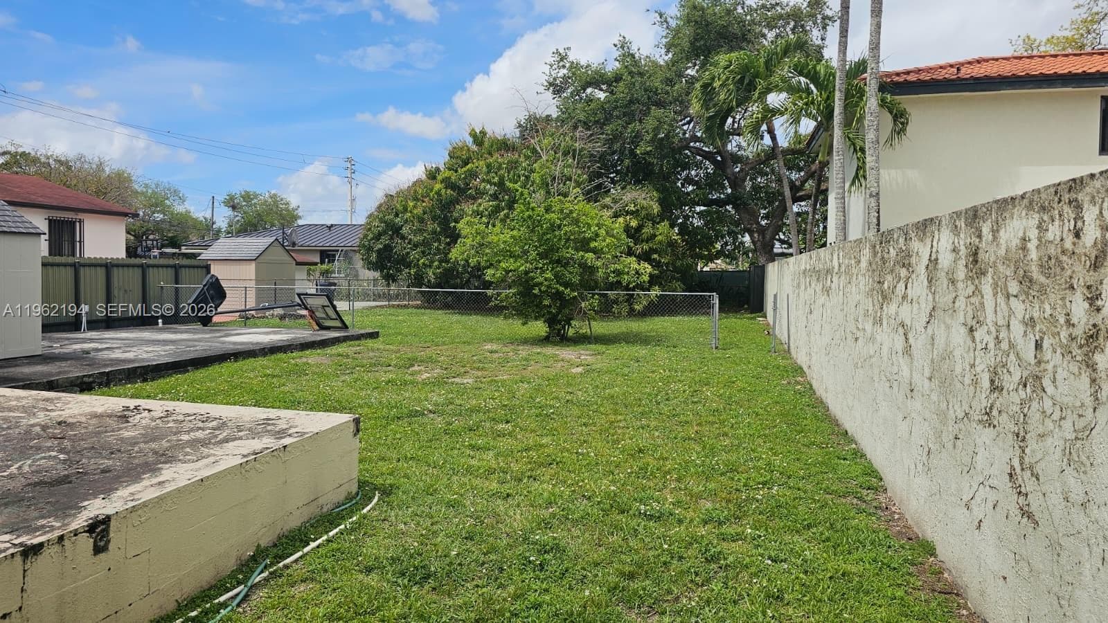 8891 SW 28th St, Miami FL 33165 — 23