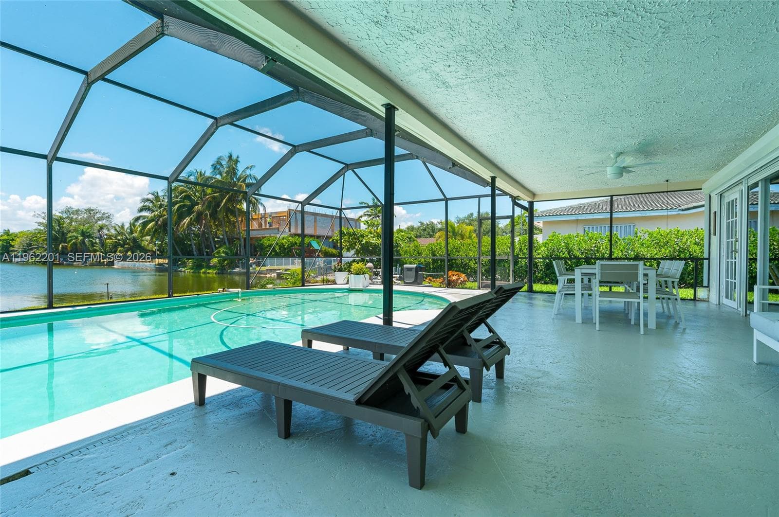 21320 NE 25th Court, Miami FL 33180 — 32