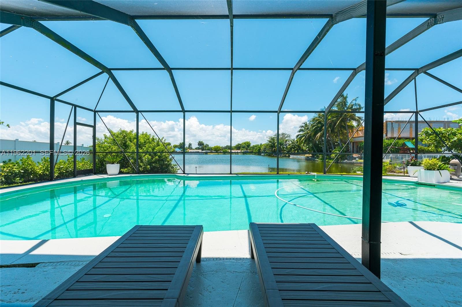 21320 NE 25th Court, Miami FL 33180 — 33