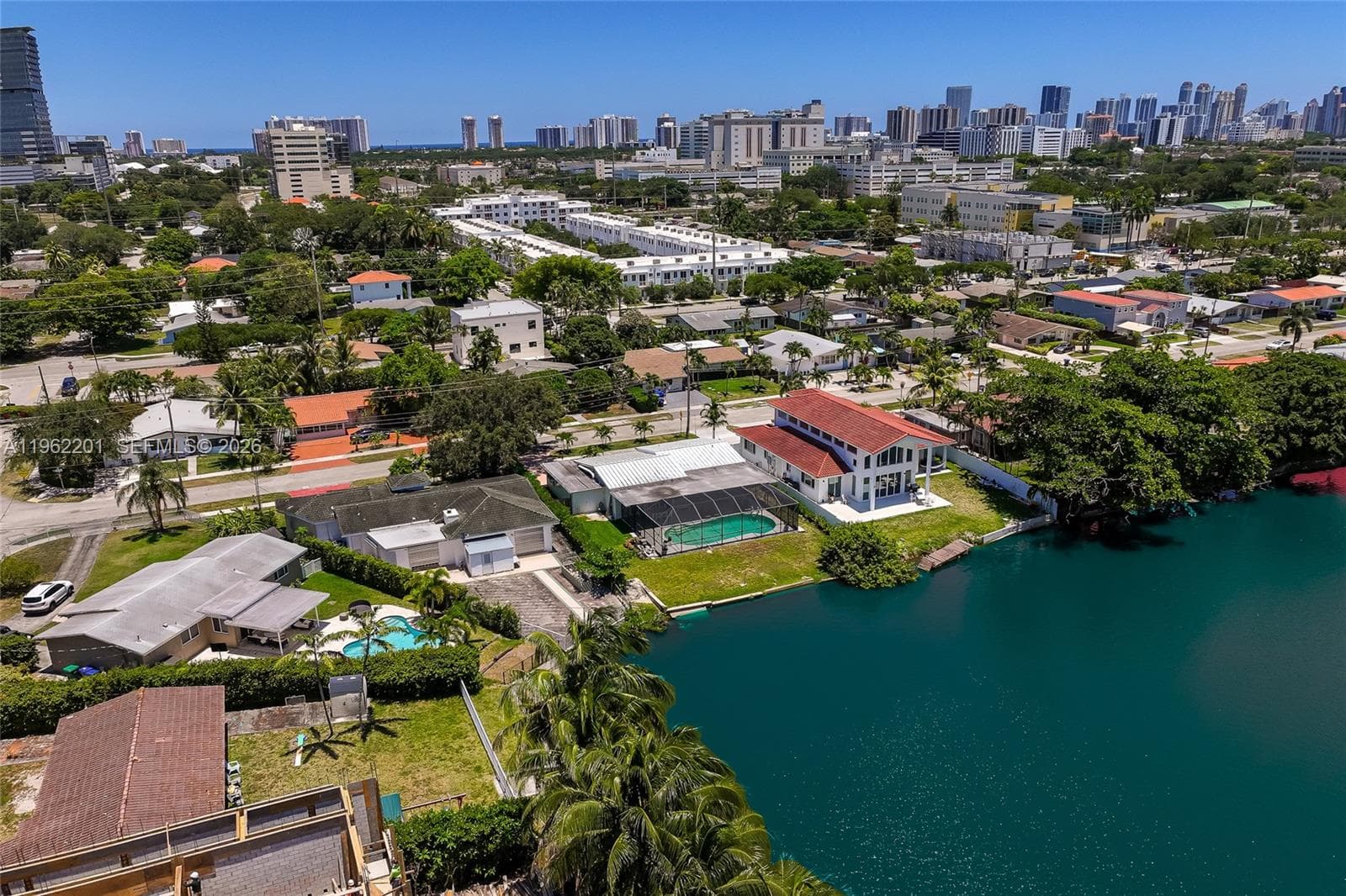 21320 NE 25th Court, Miami FL 33180 — 37