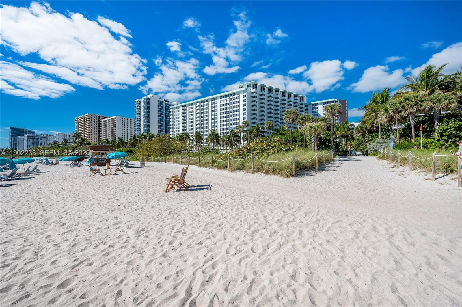 2899 Collins Ave # 1505, Miami Beach FL 33140 — 2
