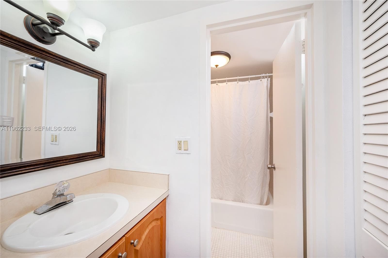 2899 Collins Ave # 1505, Miami Beach FL 33140 — 13
