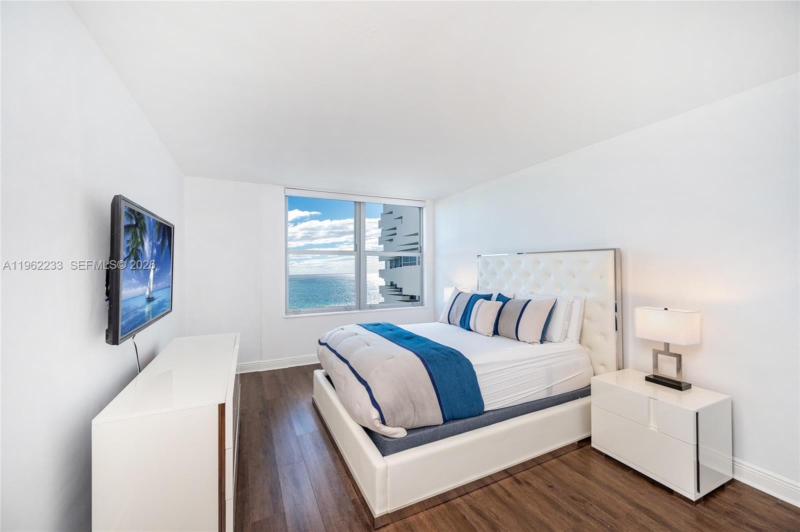 2899 Collins Ave # 1505, Miami Beach FL 33140 — 15