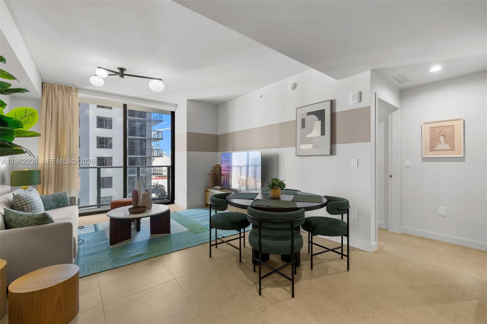 11 NE 6th St # 1611, Miami FL 33132 — 12