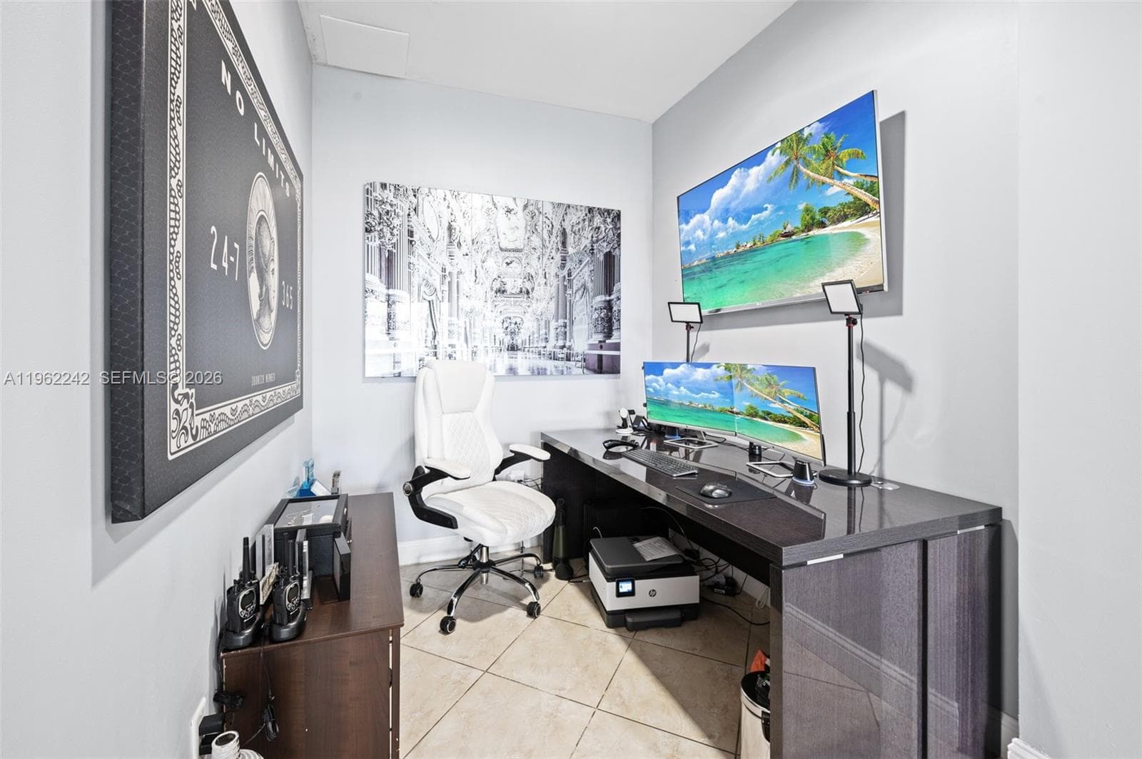 1050 Brickell Ave # 1014, Miami FL 33131 — 27