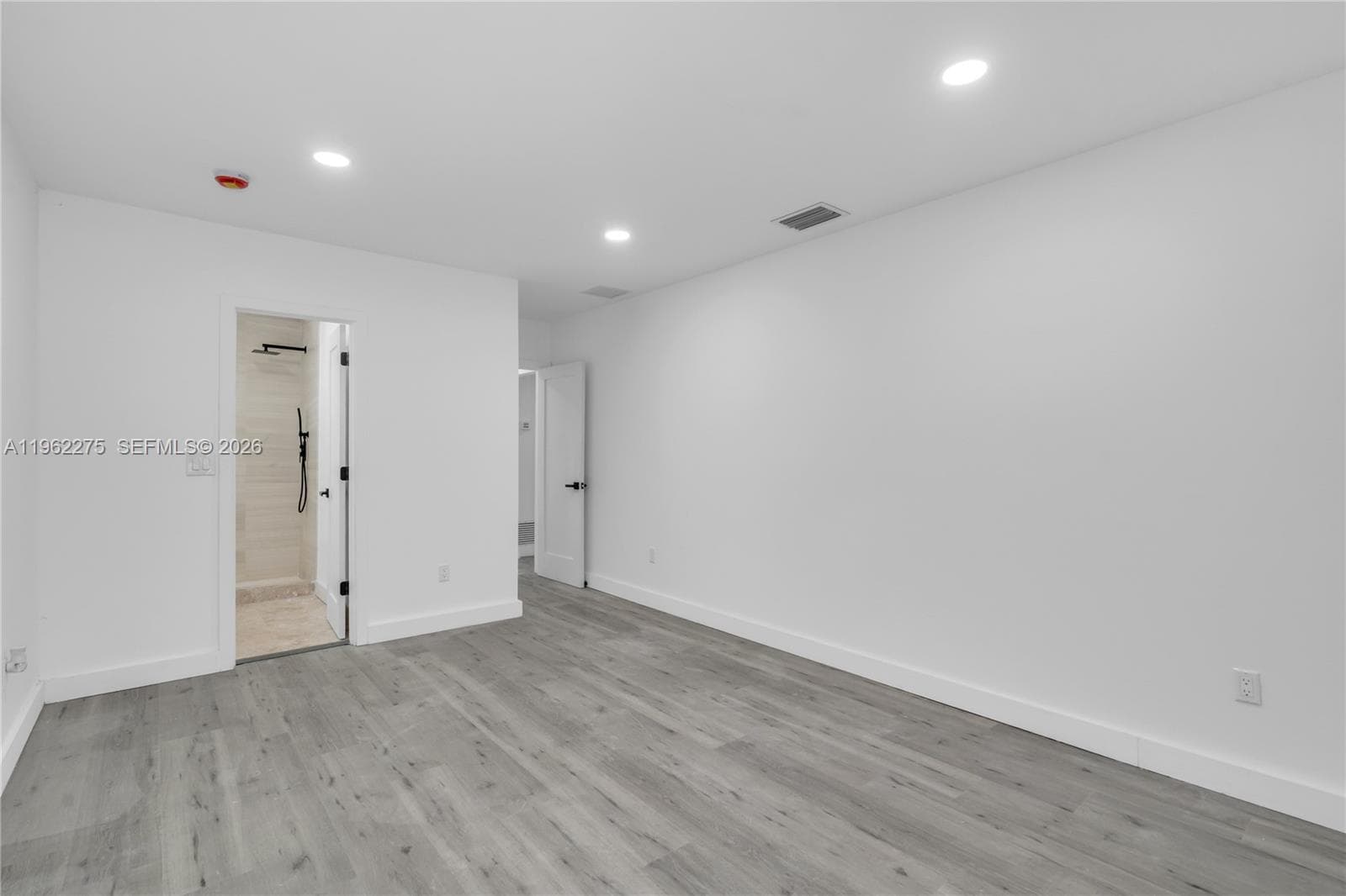 7412 Big Cypress Dr, Miami Lakes FL 33014 — 23