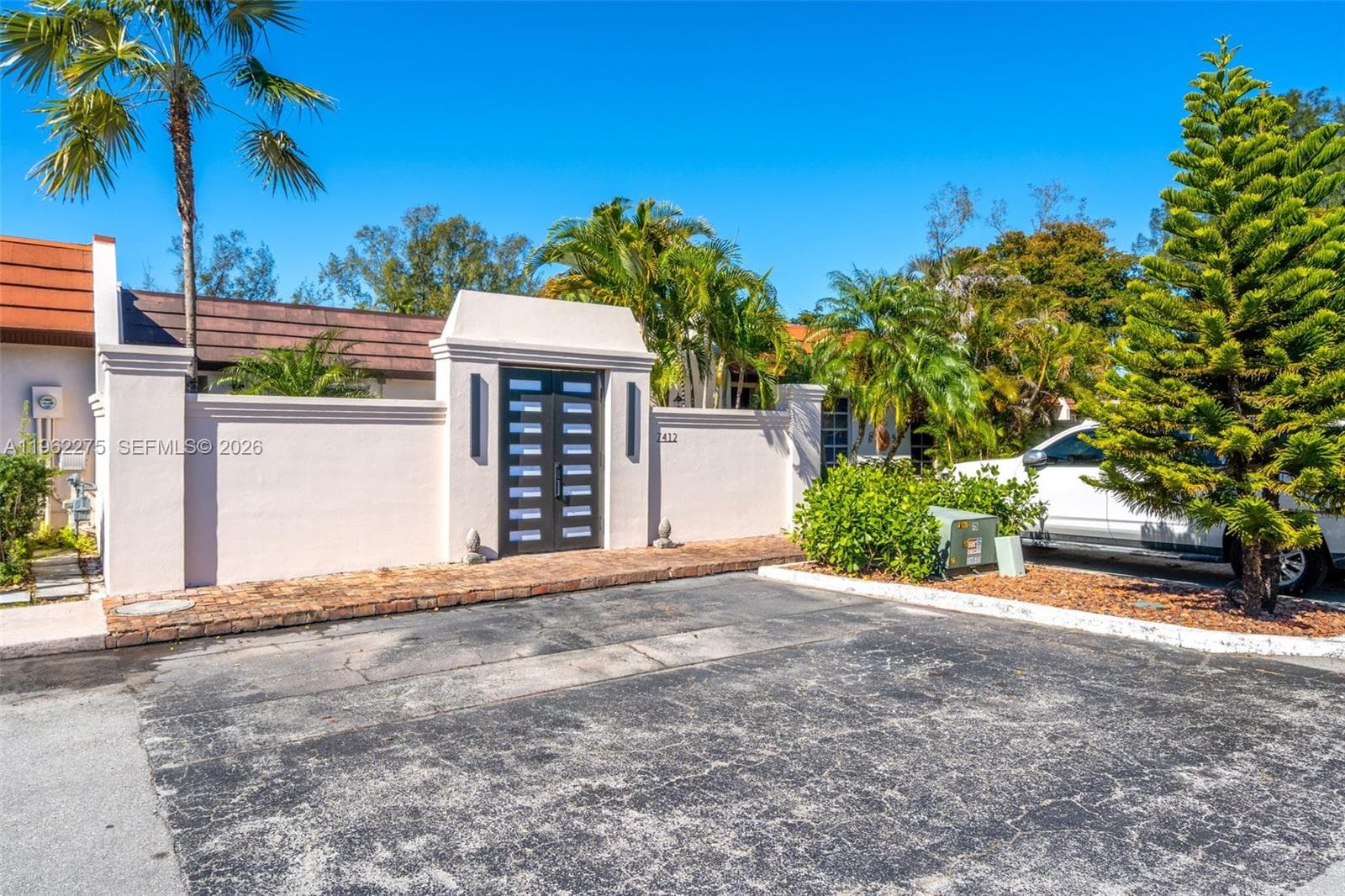 7412 Big Cypress Dr, Miami Lakes FL 33014 — 3