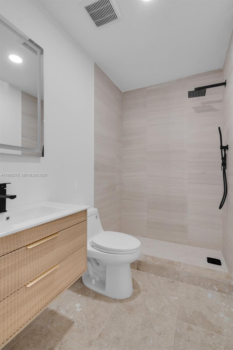 7412 Big Cypress Dr, Miami Lakes FL 33014 — 24