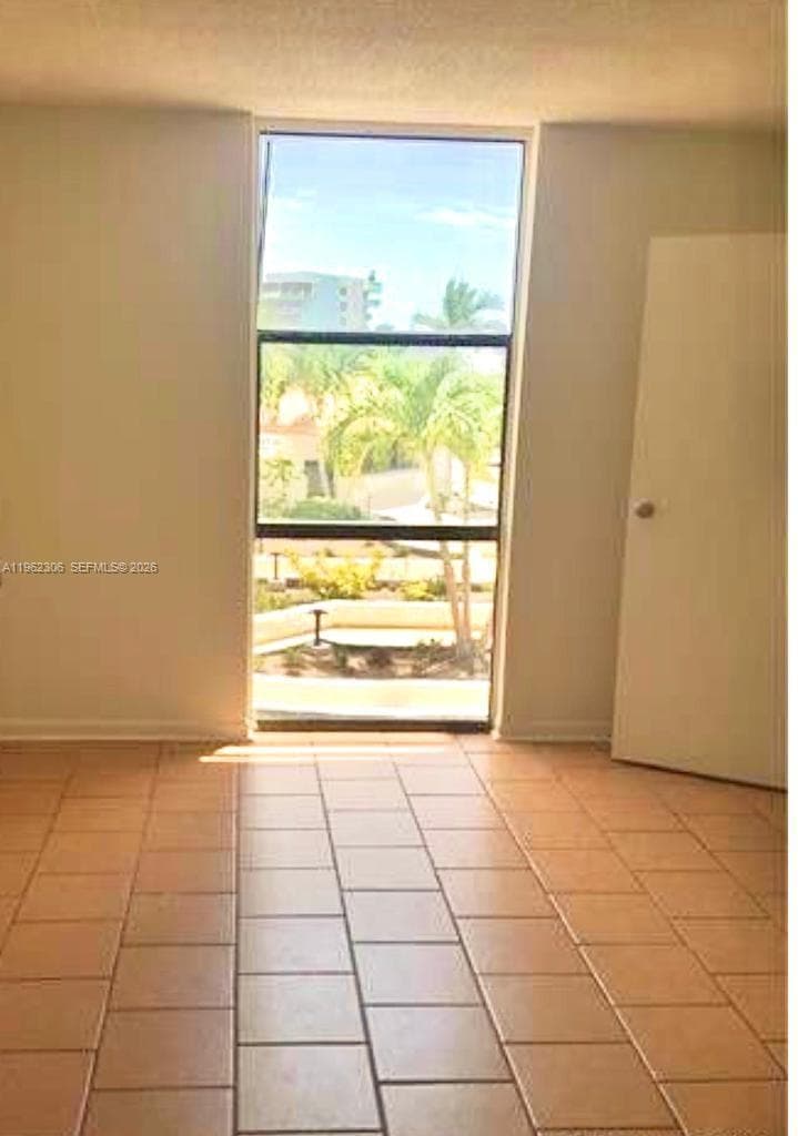 13499 Biscayne Blvd # 506, North Miami FL 33181 — 8