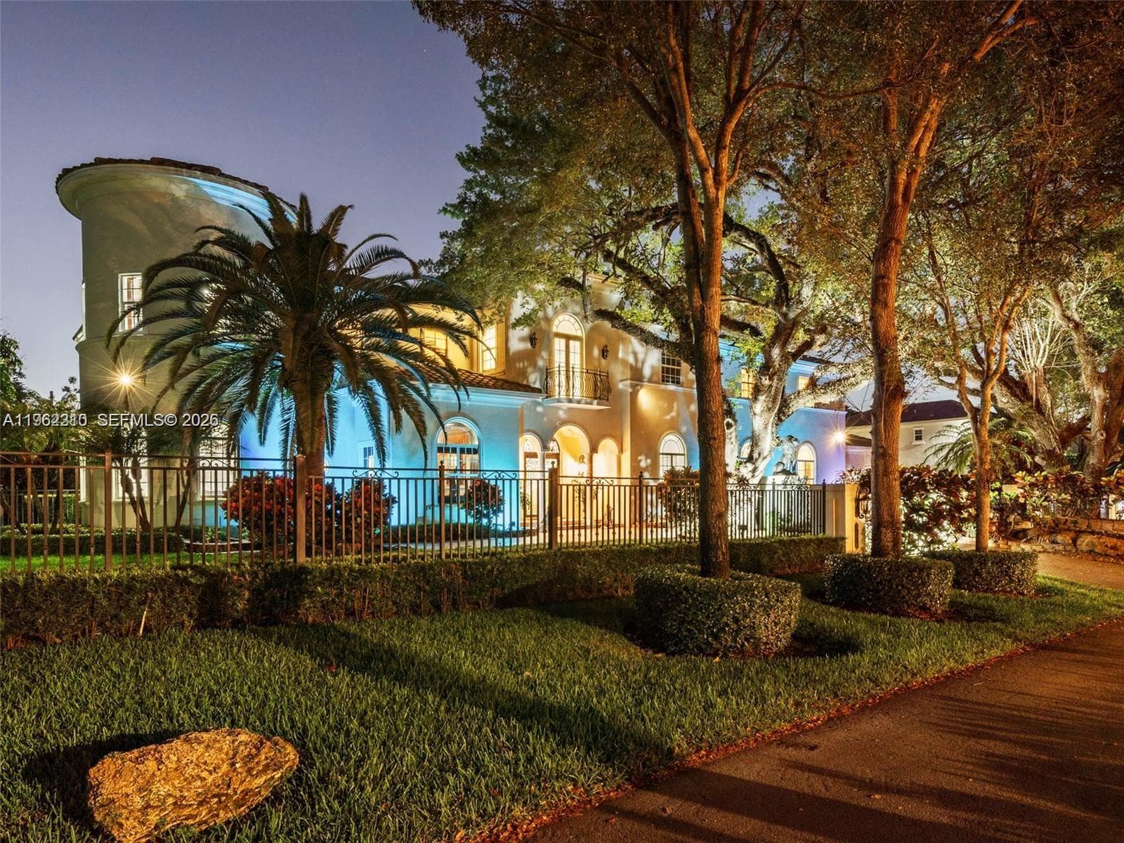 9076 SW 59th Ct, Pinecrest FL 33156 — 16