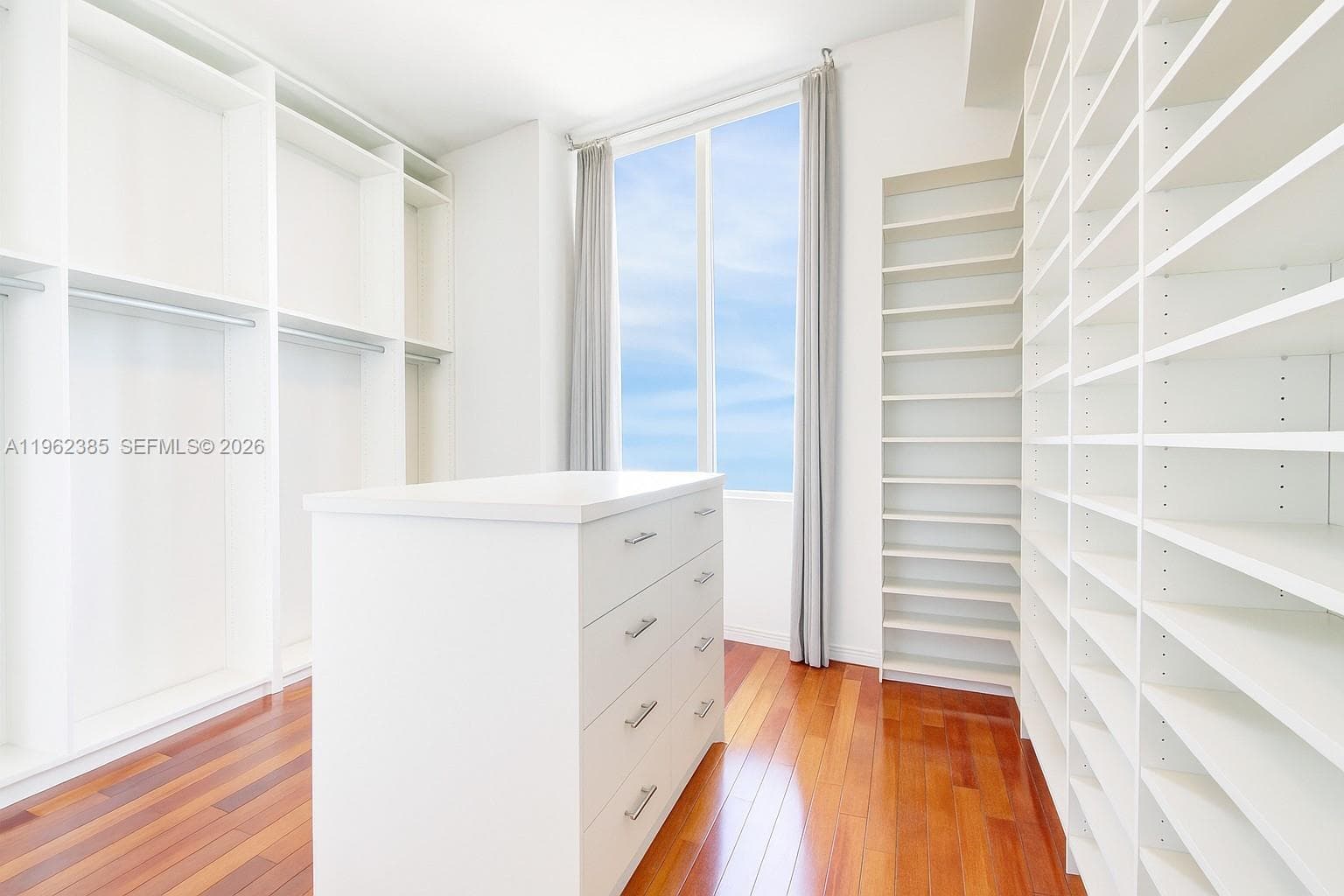 16001 Collins Ave # 3605, Sunny Isles Beach FL 33160 — 17