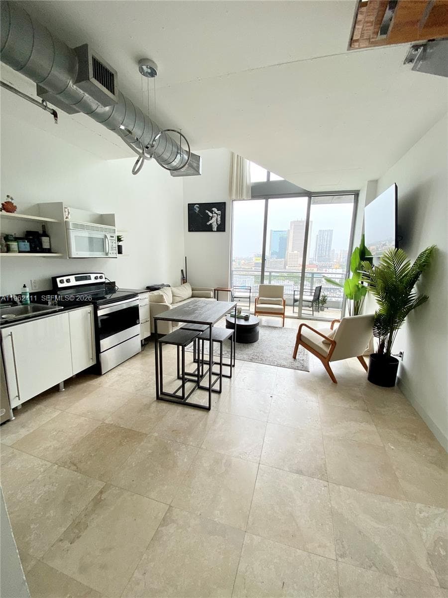 690 SW 1st Ct # 1715, Miami FL 33130 — 3