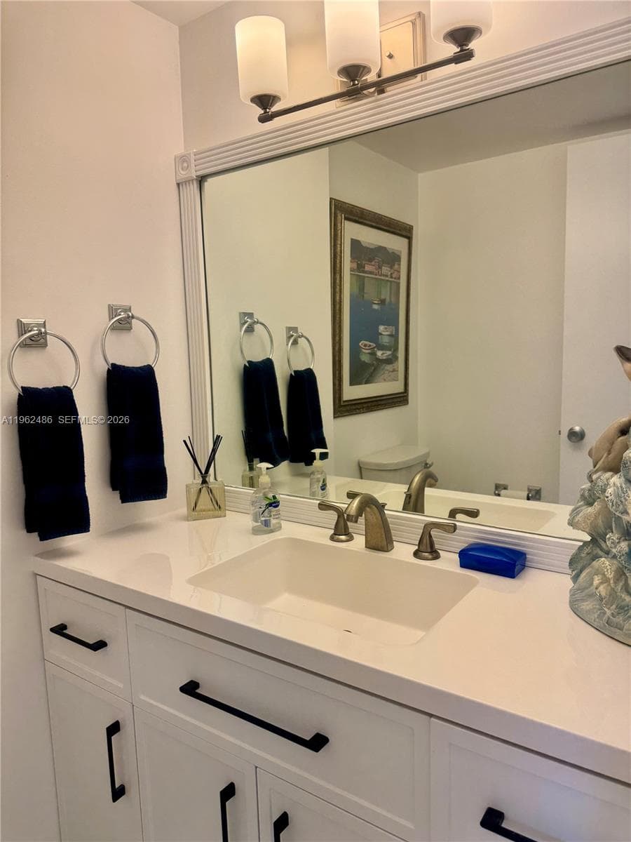 3750 NE 169 ST, North Miami Beach FL 33160 — 10