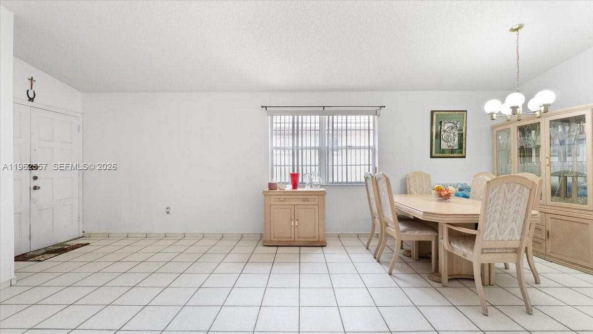7568 W 4th Ct, Hialeah FL 33014 — 7