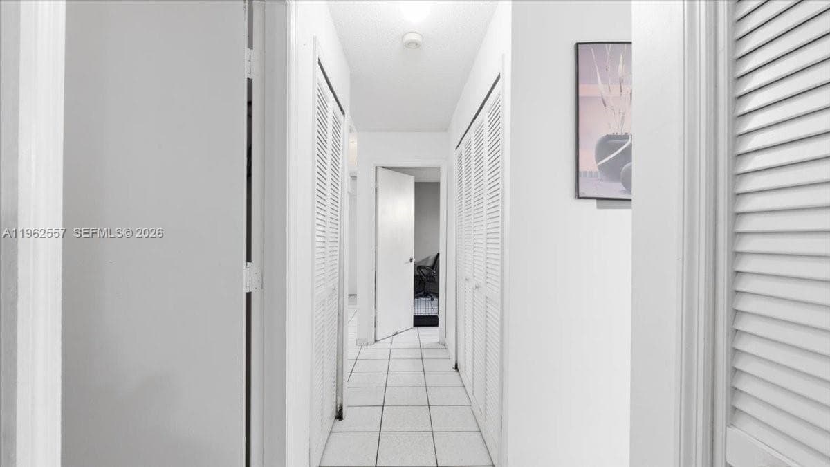 7568 W 4th Ct, Hialeah FL 33014 — 19
