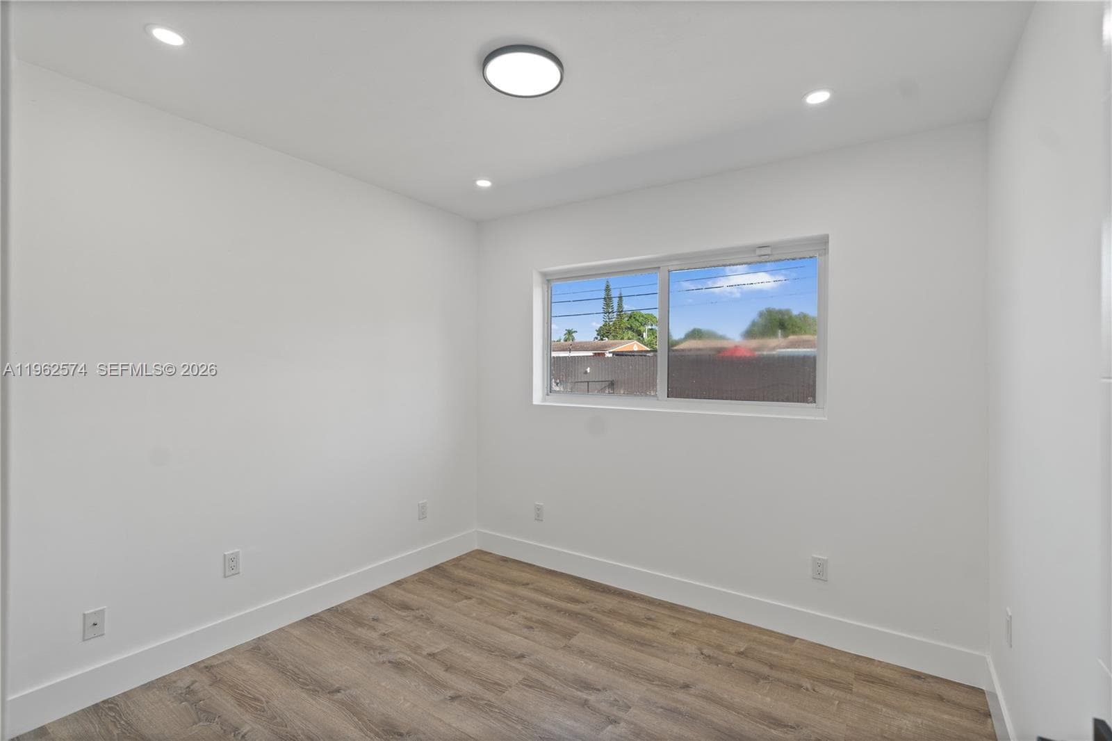 2441 NW 181st Ter, Miami Gardens FL 33056 — 16
