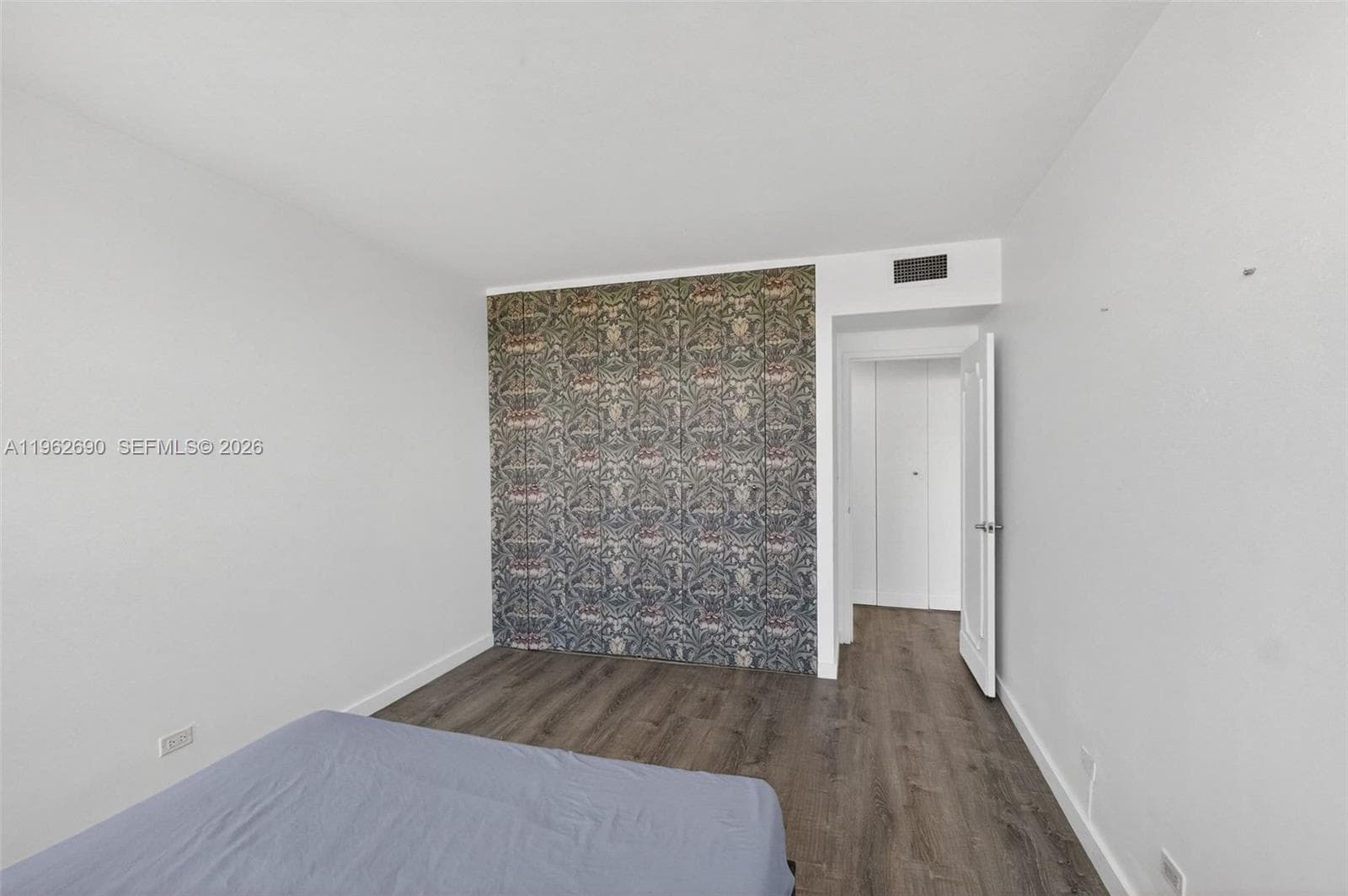 7441 Wayne Avenue # 8J, Miami Beach FL 33141 — 17