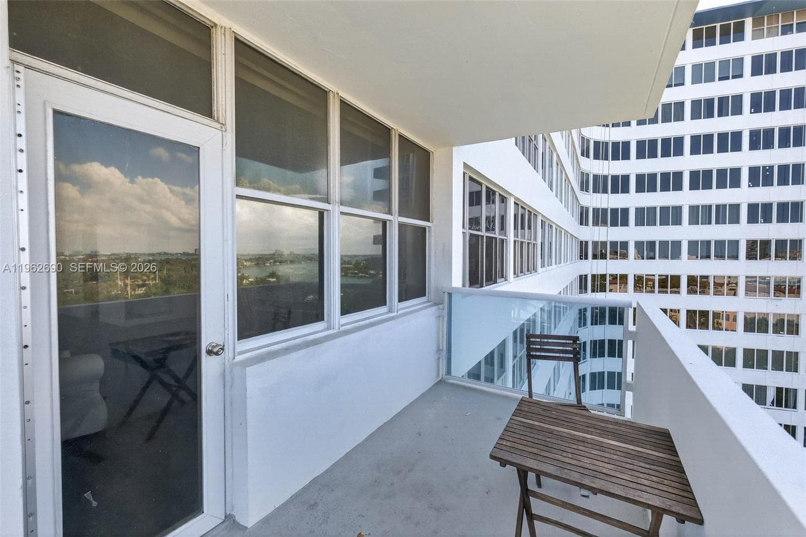 7441 Wayne Avenue # 8J, Miami Beach FL 33141 — 5