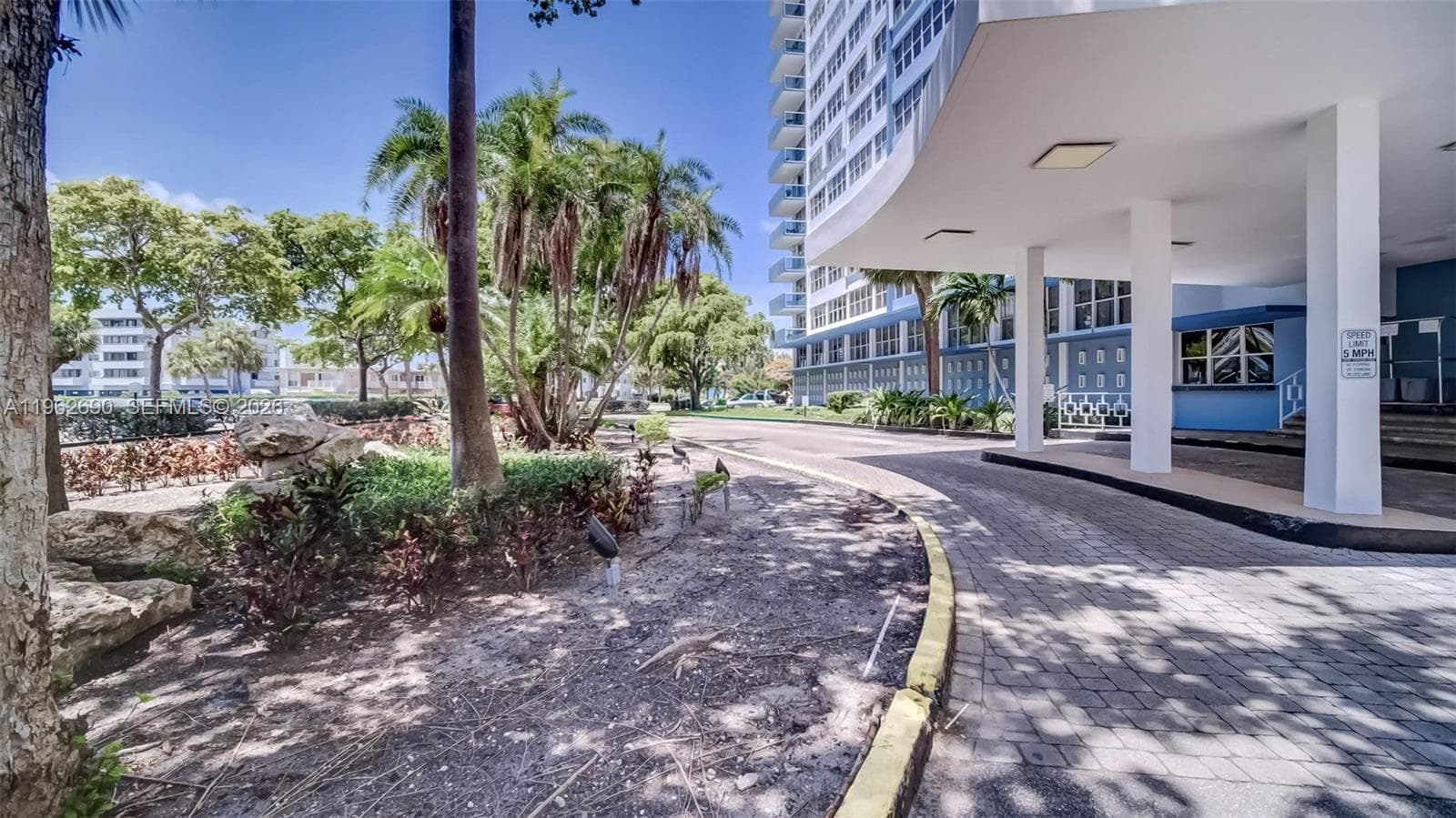 7441 Wayne Avenue # 8J, Miami Beach FL 33141 — 44