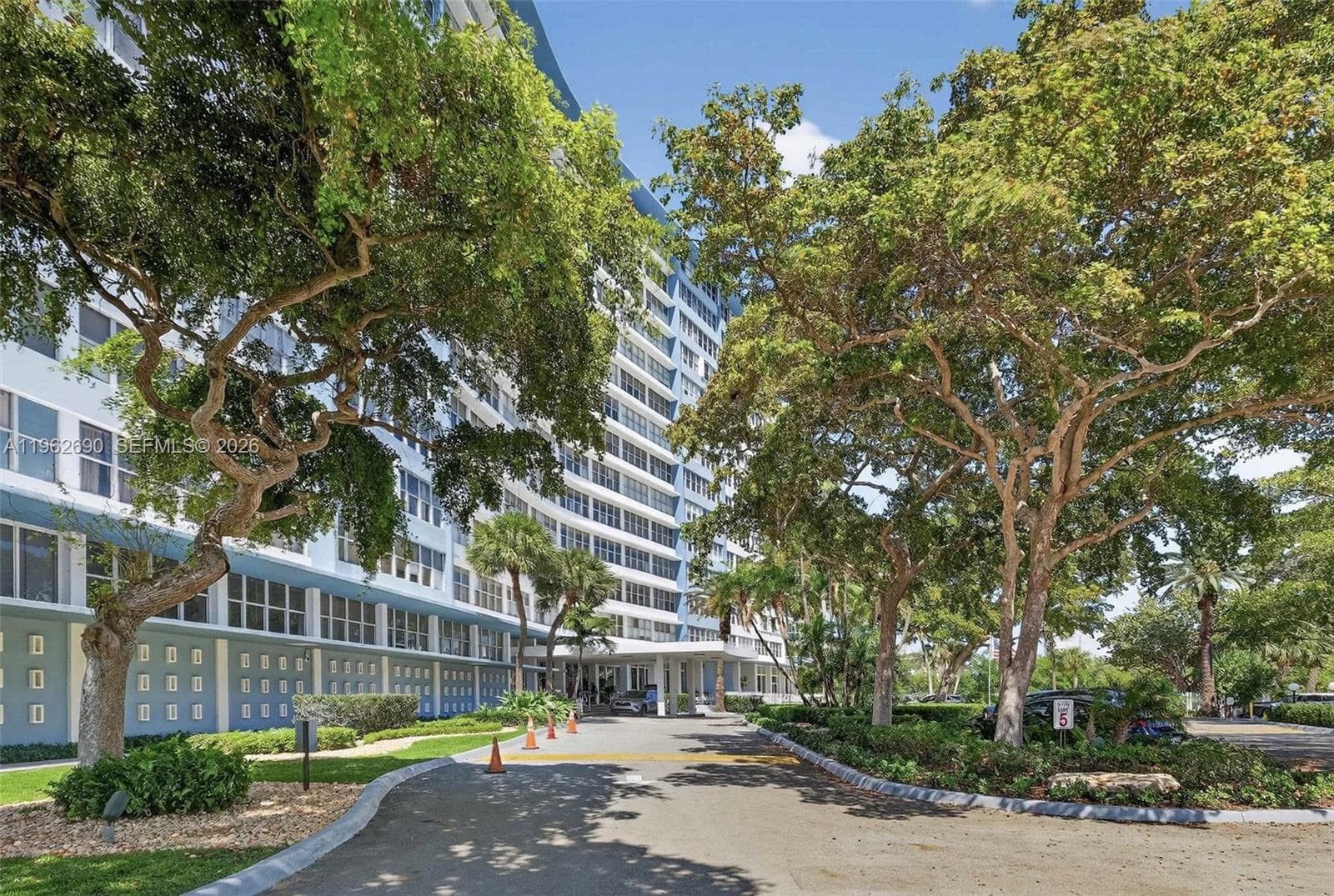 7441 Wayne Avenue # 8J, Miami Beach FL 33141 — 40