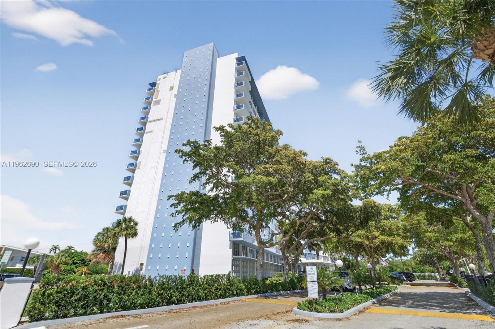 7441 Wayne Avenue # 8J, Miami Beach FL 33141 — 39
